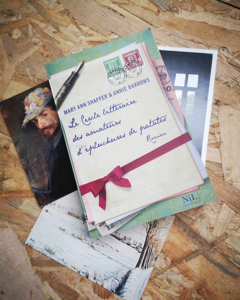 Le Cercle Litteraire Des épluchures De Patate Livre "Le Cercle littéraire des amateurs d'épluchures de patates" - Librairie